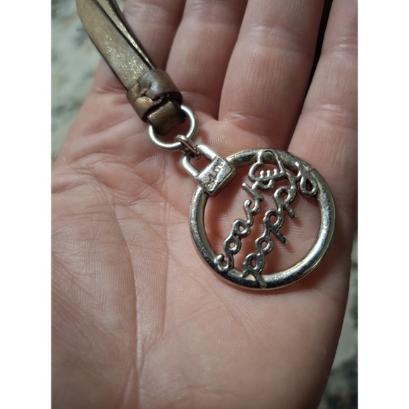 Coach Poppy Keychain - Picture 4 of 7